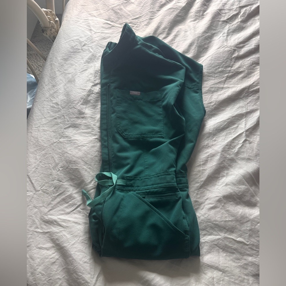 Figs Rafaela Jogger Jumpsuit hunter green  xxs